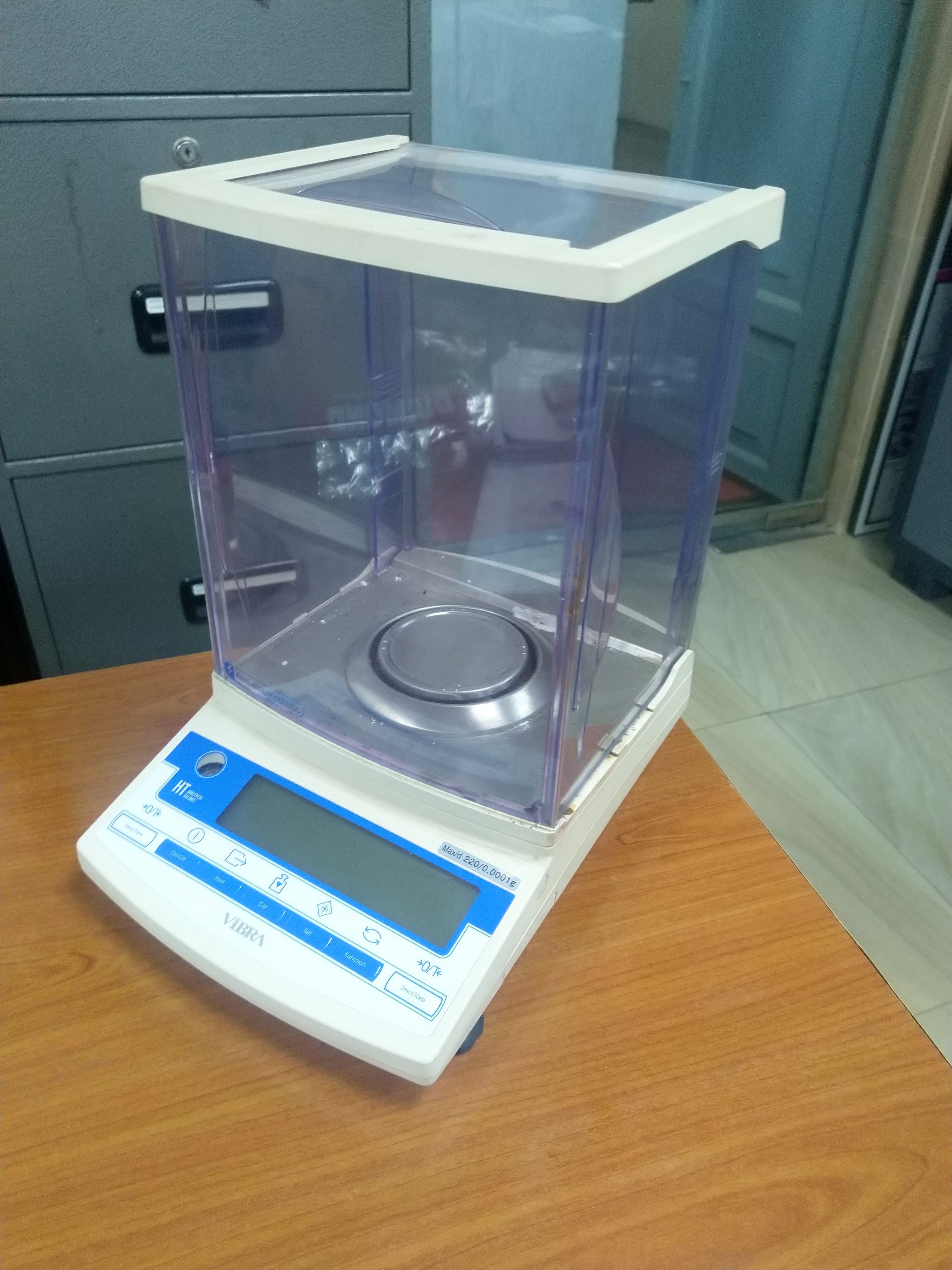 Laboratory equipment
